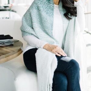 Mer Sea Anthropologie Scarf Aqua Blue Oversized Fluffy Fringed